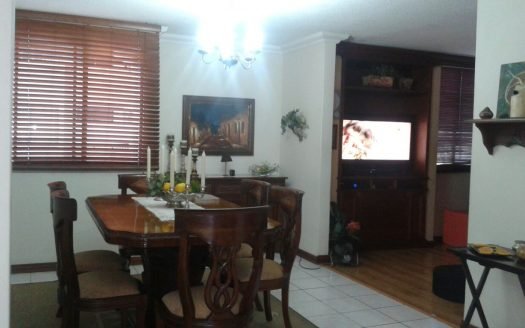 Apartamento en venta en c.r. la península favuis