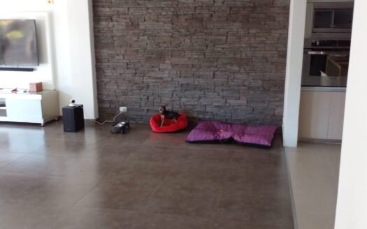 Se vende linda casa en Jardines del Campestre