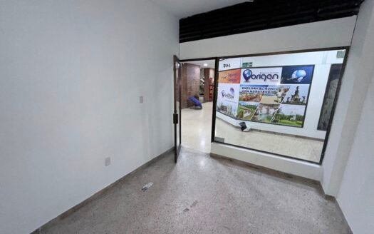 SE ARRIENDA LOCAL COMERCIAL UBICADO EN CABECERA DEL LLANO
